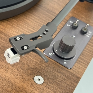 Проигрыватель винила Phaze Audio Adelle Walnut