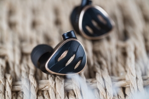 Наушники FiiO FH5s