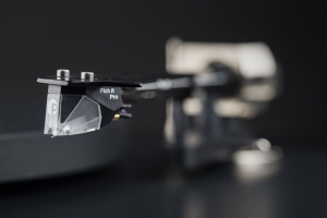 Проигрыватель винила Pro-Ject Debut PRO (Pick it PRO)